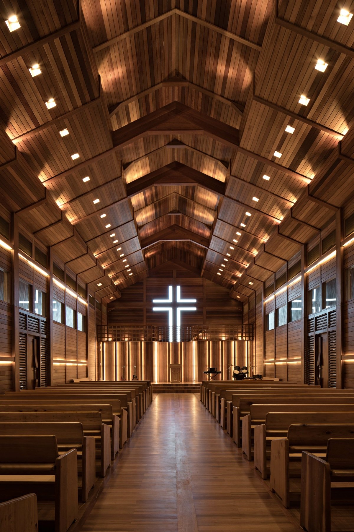 Gereja Kayu di Sajau - ASRINESIA